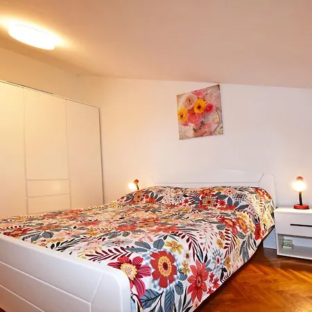 Edo 아파트 스틴잔