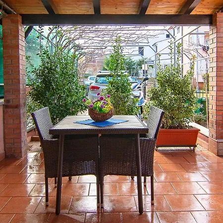 Edo Apartment *